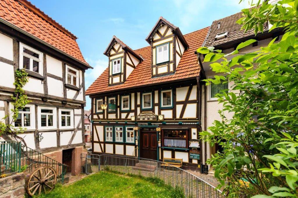 Отель Gaststaette Braustuebchen Шлиц Экстерьер фото